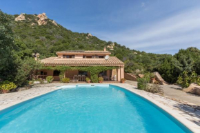 Villa Bellavista con piscina privata, vista mare vicino a Villasimius Villasimius
